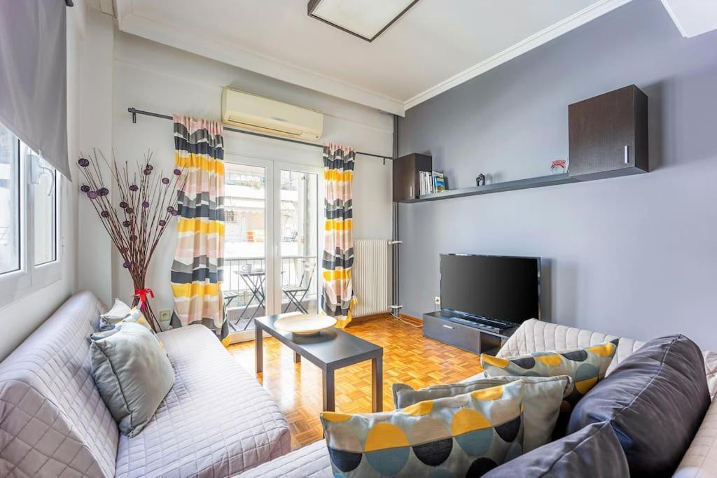 Apartment In The Middle Of Everything Atenas Exterior foto