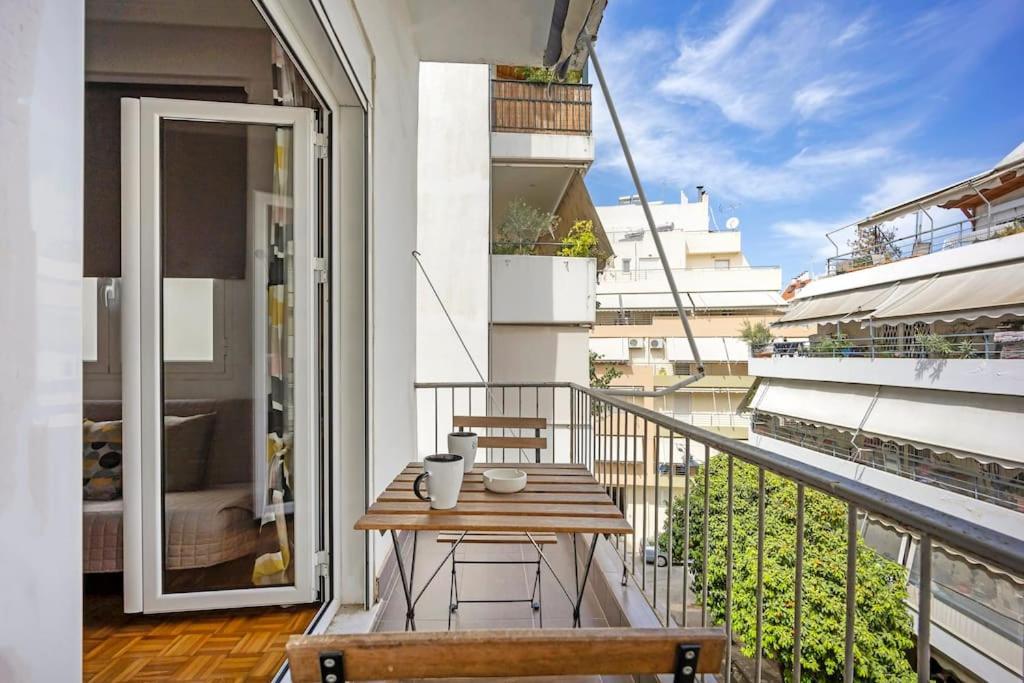 Apartment In The Middle Of Everything Atenas Exterior foto